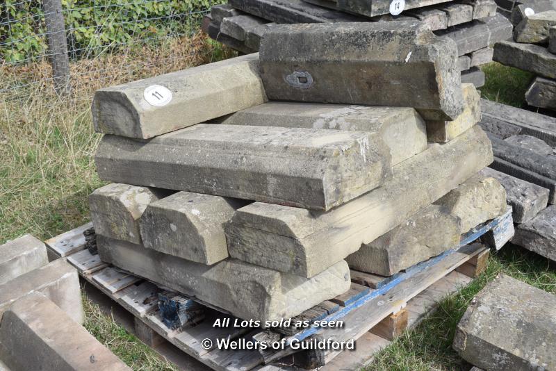 *PALLET OF STONE DOUBLE CANT WALL COPING/BAND COURSE, APPROX 33 LINEAR FT, VARIOUS SIZES