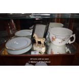 SHELF OF MIXED DECORATIVE ITEMS INCLUDING PORCELAIN AND A PICTURE FRAME