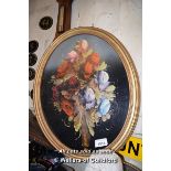 OVAL OIL ON BOARD PAINTING DEPICTING BOUQUET OF FLOWERS