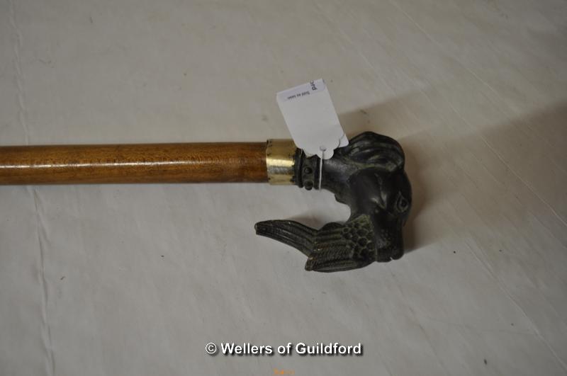 A walking cane, the brass handle modelled as a spaniel dog with pheasant in its mouth. - Image 2 of 3