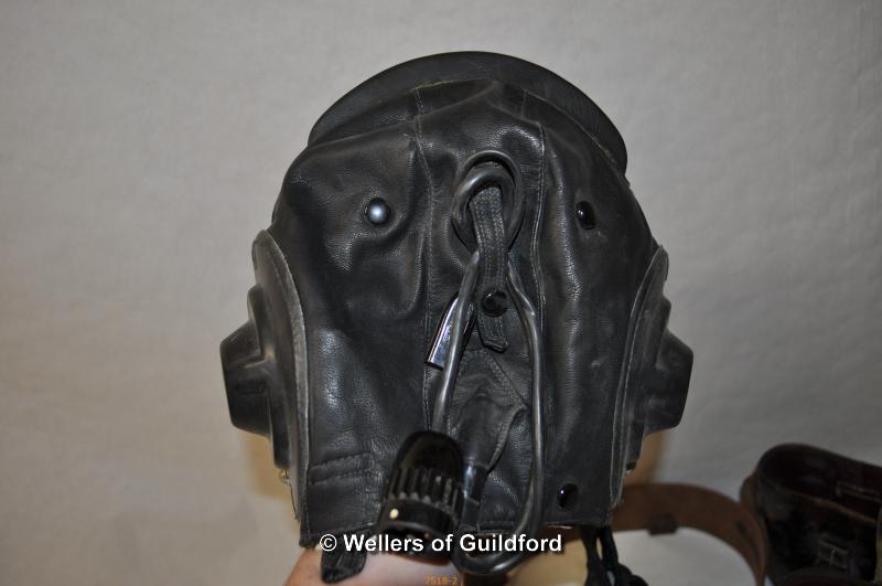 Russian pilot's cap/helmet, 1984, made of leather with built in headphones; a brown leather military - Image 3 of 4