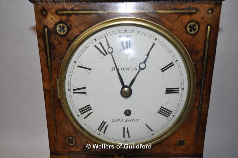 An early 19th Century mahogany cased mantel clock with pineapple finial and brass inlay, the white - Image 2 of 5