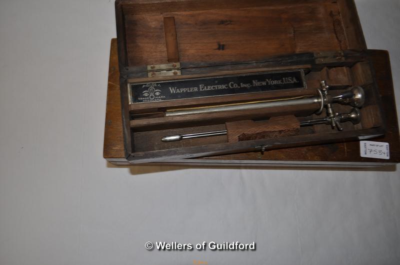 Loewenstein-Optik box of instruments; Wappler Electric Co.Inc.New York box of instruments. - Image 2 of 5