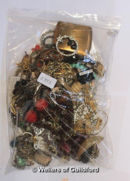 Bag of Costume Jewellery, gross weight 1.67kg