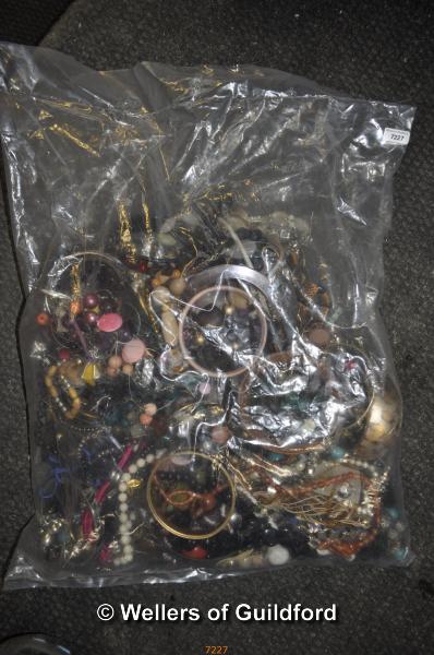 Sealed Bag of Costume Jewellery, gross weight 3.20kg