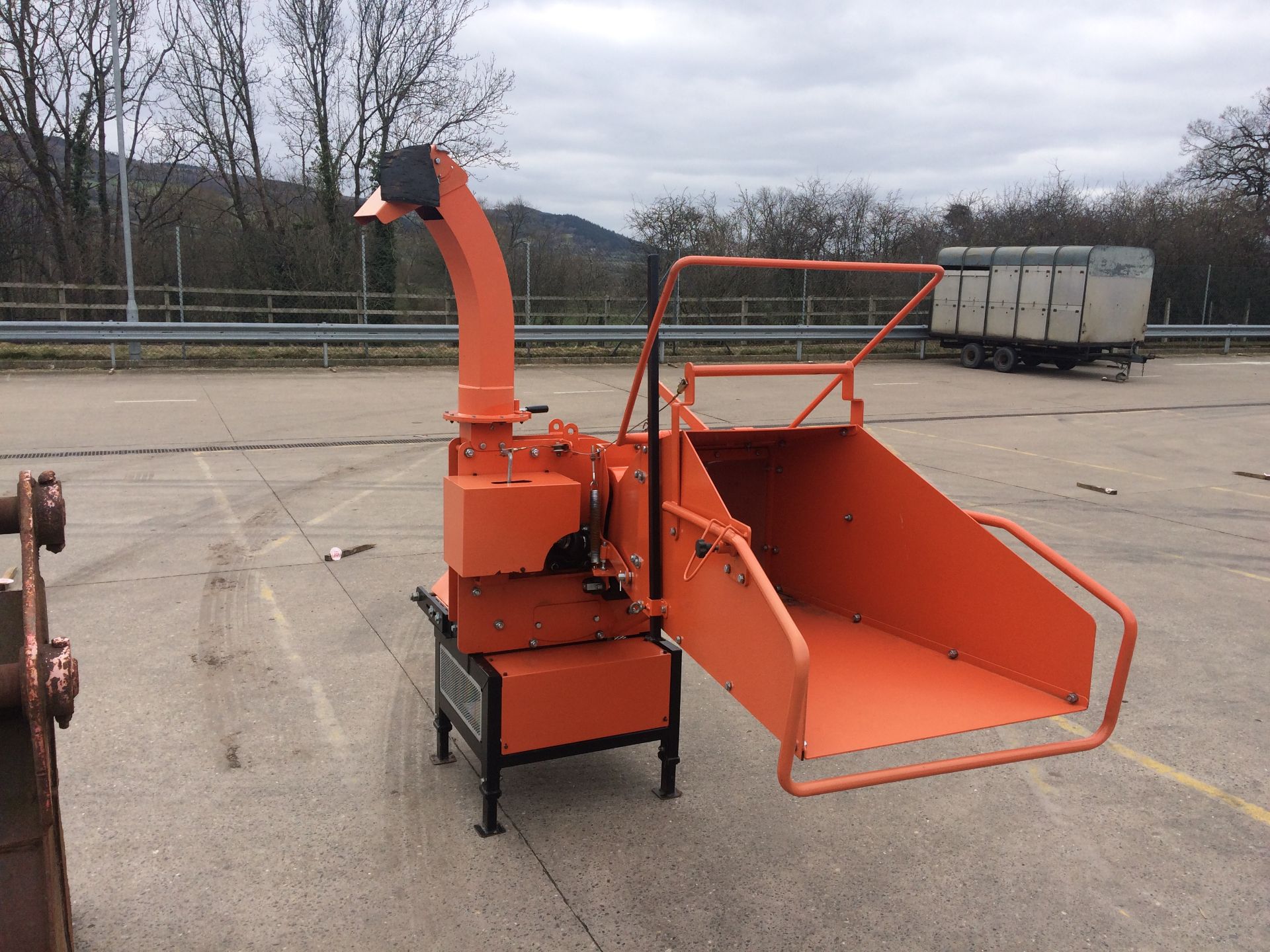 MEGA WOOD CHIPPER PTO DRIVEN