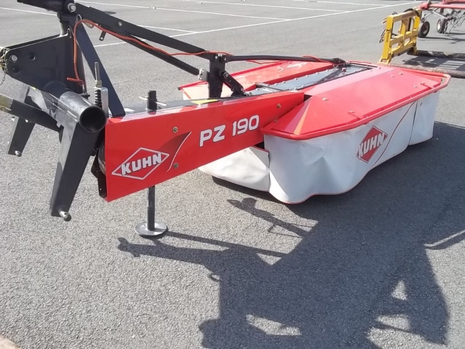 2015 KUHN 2 DRUM MOWER AS NEW