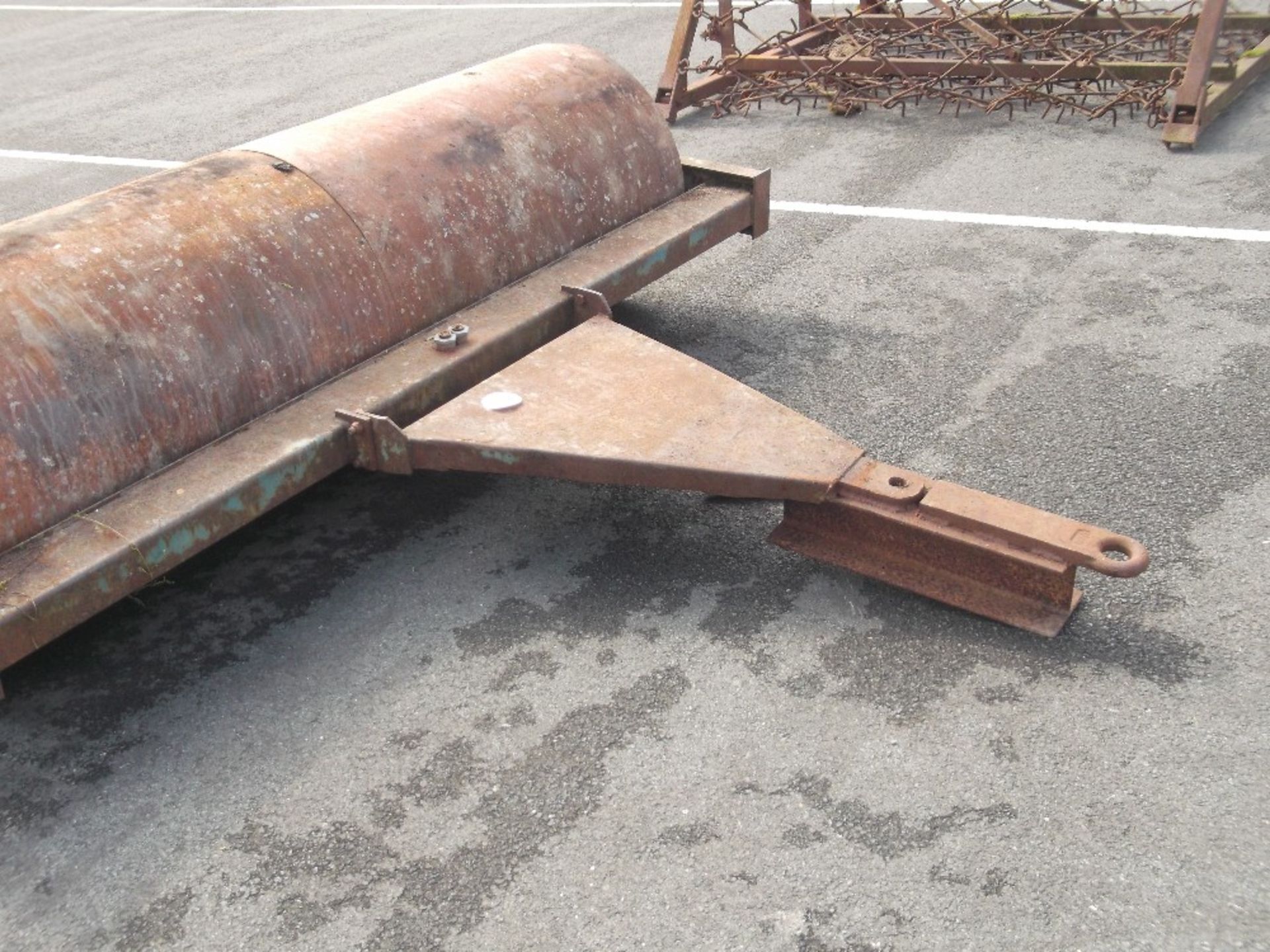 8FT FLAT ROLLER WITH PICKUP HITCH EYE