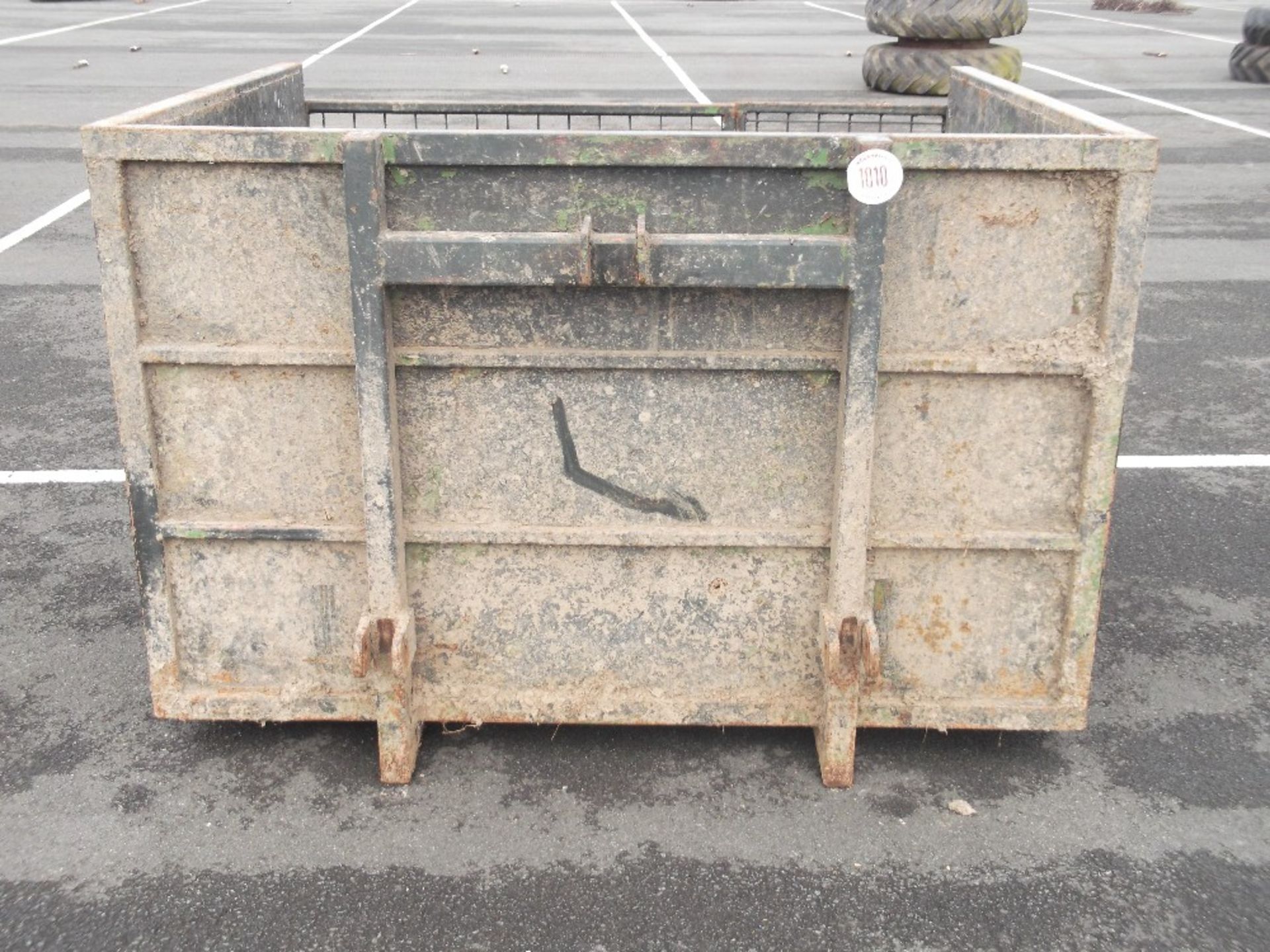 LARGE LINKBOX WITH LIVESTOCK GATES - Image 2 of 3