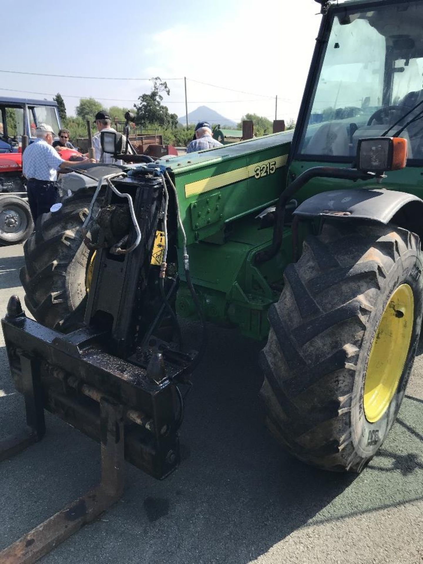 JOHN DEERE 3215 TELEHANDLER - Image 2 of 12