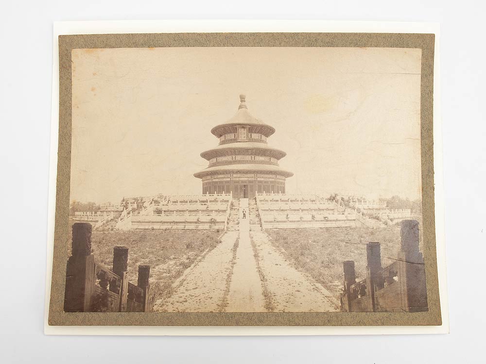 16 großformatige Fotos von Peking/China und Umgebung. Um 1910/20. Aufnahmen bekannter Bauten mit - Image 5 of 16