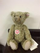 Steiff: A Clasic teddy bear numbered 038952.