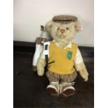 Steiff: A teddy bear in the form of a golfer compl