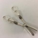 A pair of Kings pattern grape scissors. Sheffield.