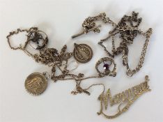 Silver medallions, pendants, necklaces etc. Est. £