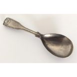 A large fiddle, thread and shell silver jam spoon. London