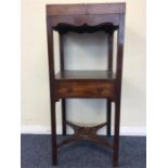 A Georgian mahogany hinged top washstand with stre