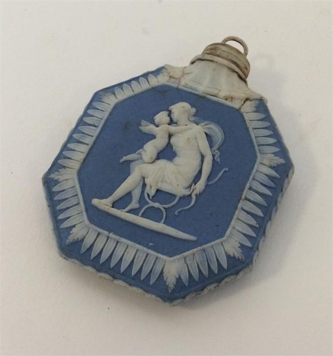 A small Wedgwood scent bottle. Approx. 26 grams. E