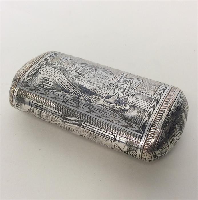 A good quality oval silver Russian snuff box attra - Image 2 of 2