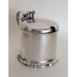A Victorian silver drum mustard with hinged top, p
