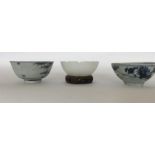 Two Chinese porcelain blue and white Cargo bowls t
