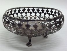 A small Edwardian pierced silver bonbon dish decor