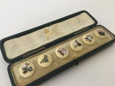 A boxed set of six Japanese Shibayama buttons deco