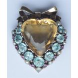 DORRIE NOSSITER: A stylish heart-shaped clip inset