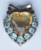 DORRIE NOSSITER: A stylish heart-shaped clip inset