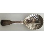 A Georgian silver fiddle pattern caddy scoop. Lond