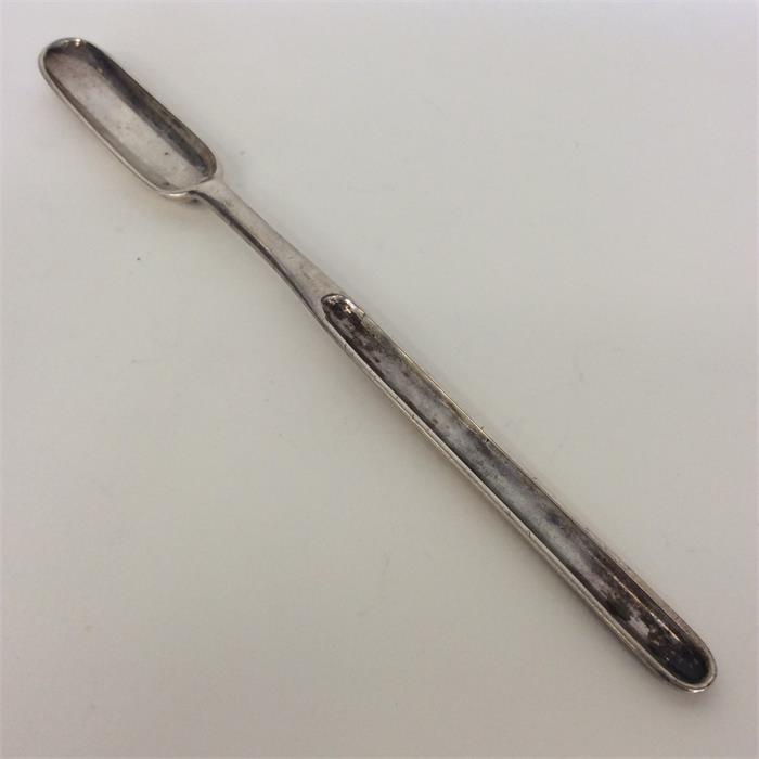 A Georgian double-ended silver marrow scoop. Londo