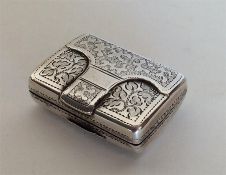 A good silver vinaigrette in the form of a purse d