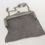 A heavy 800 Standard silver mesh handbag with cabo