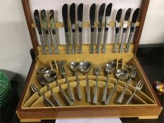 A good Viners plated cutlery set in fitted box.