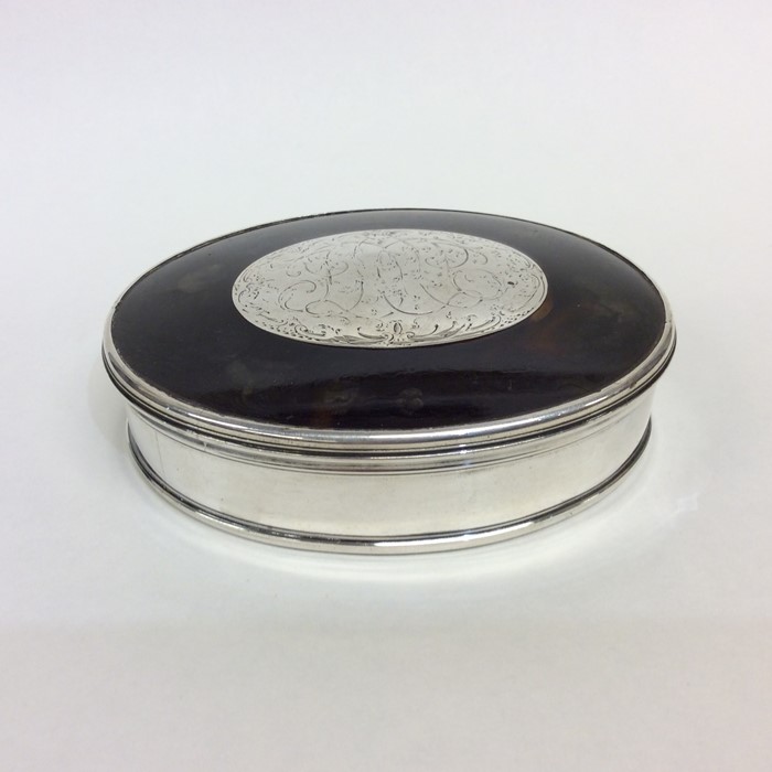 A Georgian oval tortoiseshell and silver snuff box - Image 2 of 2