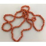 A good string of coral beads. Approx. 71 grams. Es
