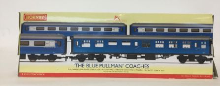 HORNBY: An 00 gauge scale model boxed trio pack of