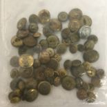 A quantity of old brass Military buttons. Est. £20