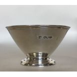 A good Edwardian silver tapering sugar bowl. Sheff