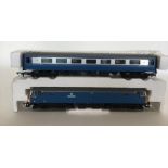 HORNBY: Two 00 gauge scale model unboxed Pullman's