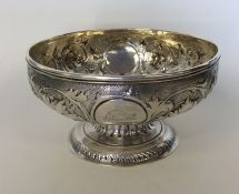 A Georgian silver circular bowl attractively decor