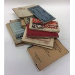 A quantity of old World War and other postcards. E