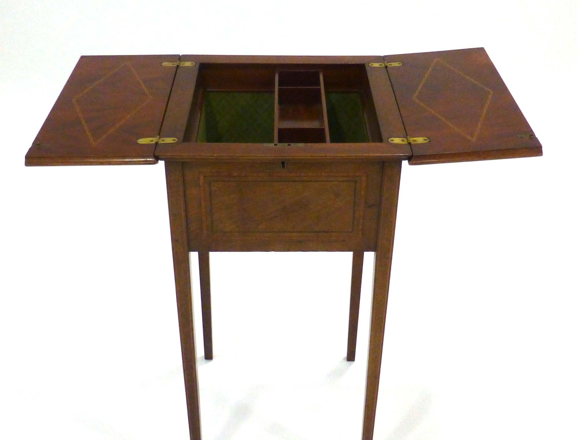 An Edwardian mahogany and strung sewing table with a concertina top on square tapering legs, w. - Image 2 of 2