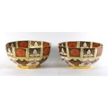 A pair of Abbeydale octagonal bowls decorated in the 'Chrysanthemum' pattern on gilt bases, d.