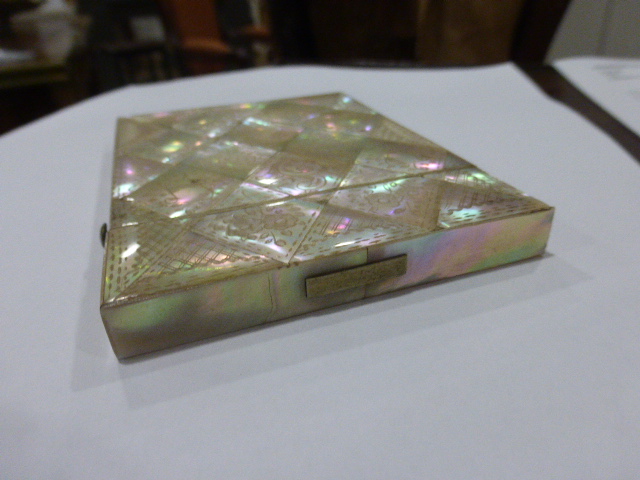 A 19th century mother-of-pearl card case, 10. - Image 7 of 7