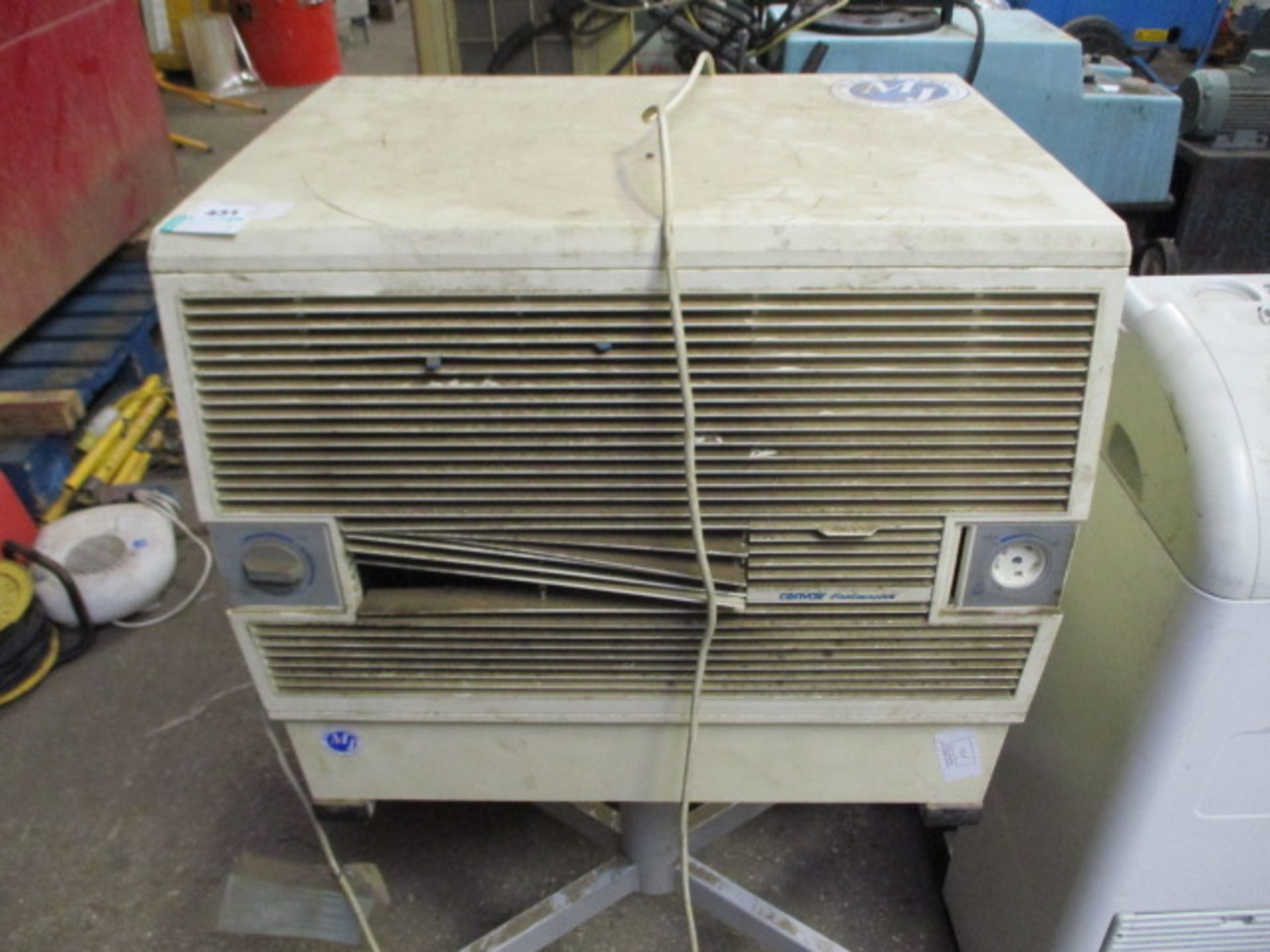 (475) Convair mobile air conditioning unit with small fan heater, 240V (MK 45518,312271) (fail)