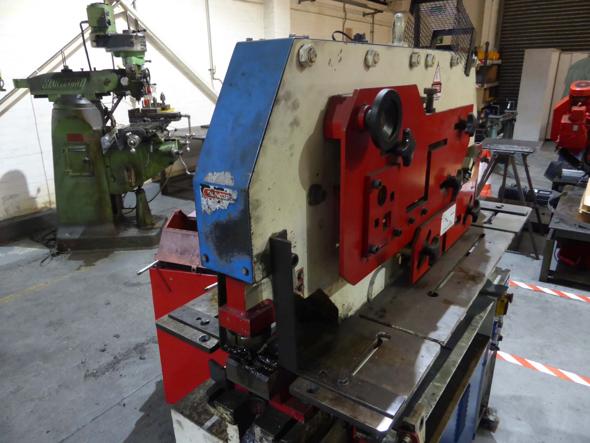 Kingsland 60 XA hydraulic metal working machine for punching, shearing, angle cutting, section - Bild 3 aus 9