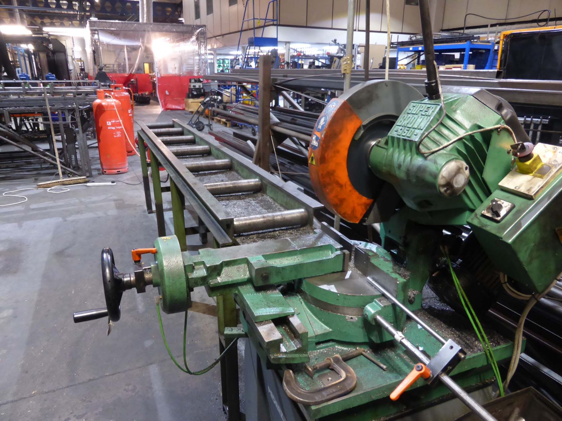 Pedrazzoli Super Brown 350 rotary cut off saw together with a section of roller feed tabling Machine - Image 5 of 5