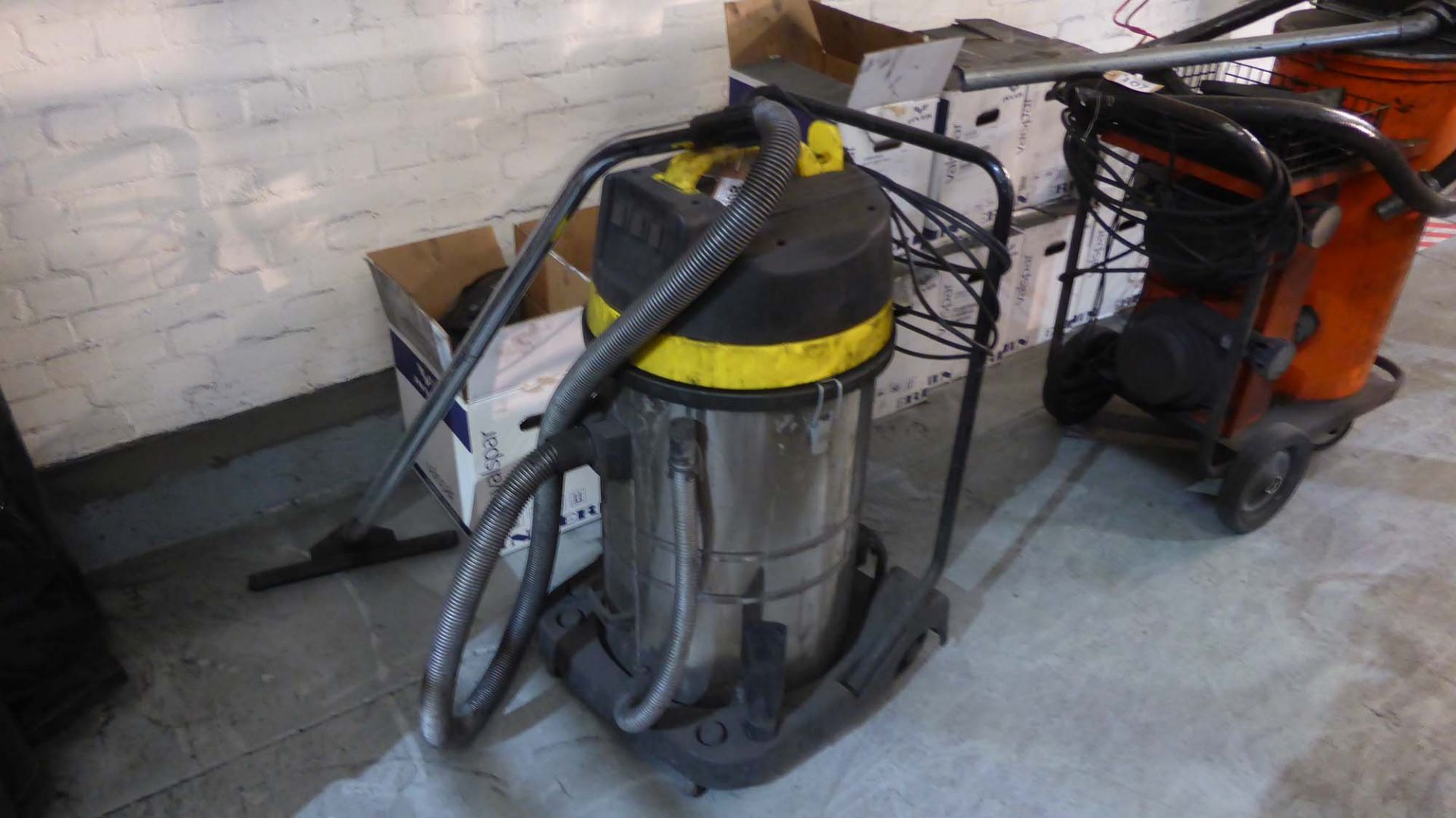 Type: 80WV single phase industrial cylinder vacuum on trolley