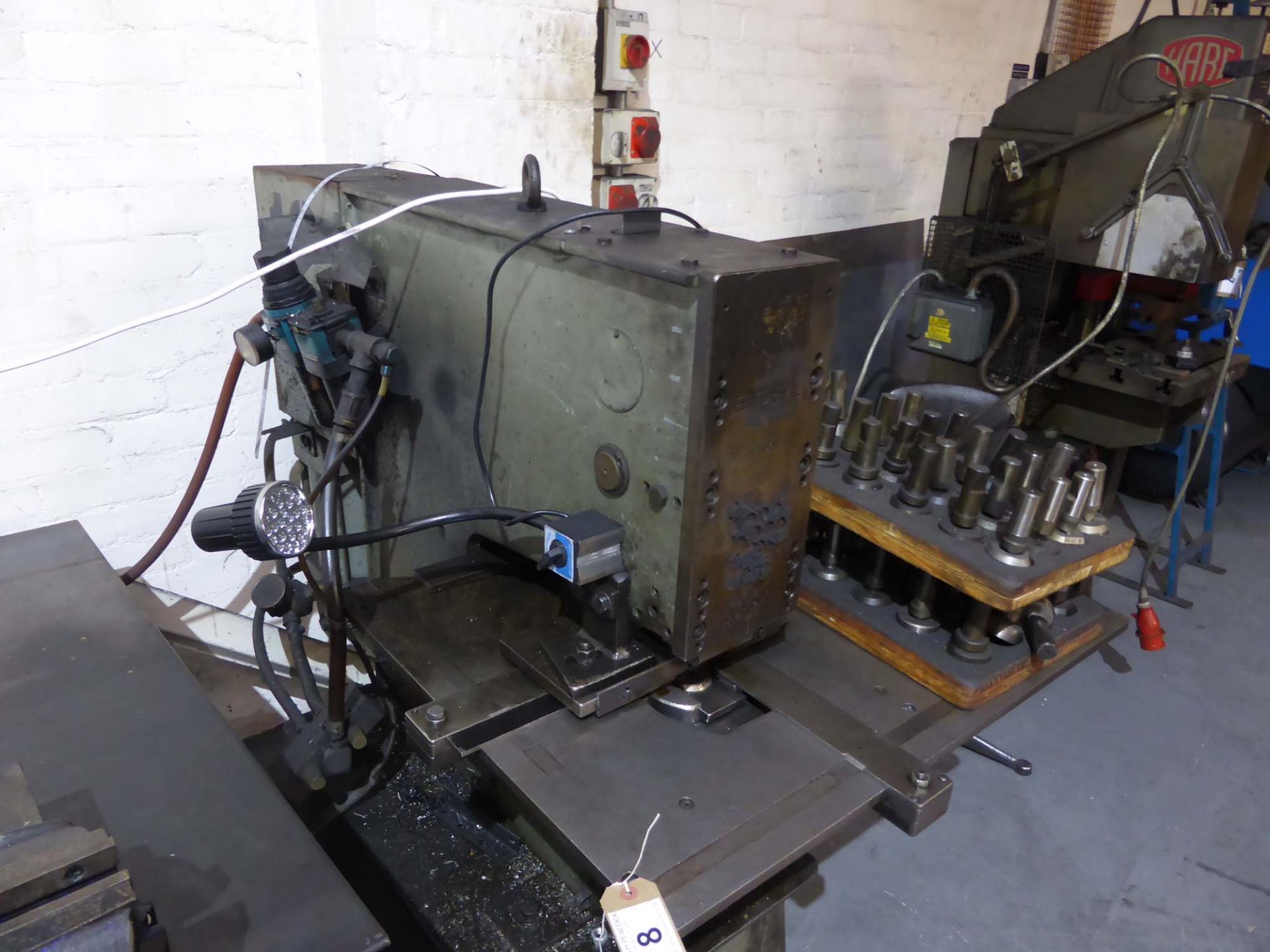 Edel air operated press with a range of tooling, treadle operated Model: HP16/350SB - Image 2 of 4